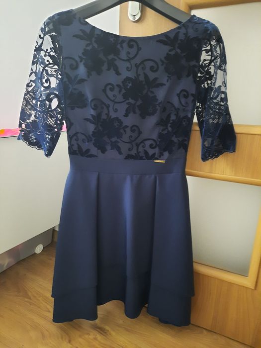 Sukienka elegancka S