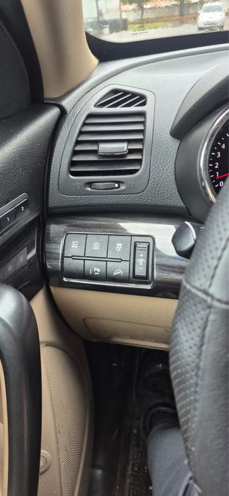 Продам Kia Sorento 2 2012 2.4 бензин