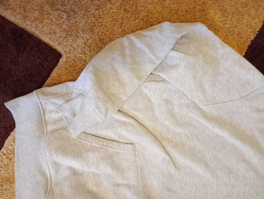 Bluza z dzianiny rozmiar M z kapturem