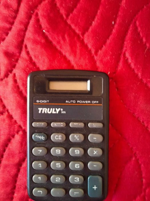 Calculadoras várias usadas mas em funcionamento