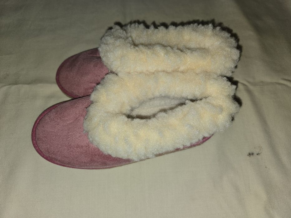 Pijama / Pantufas / Chinelos (novos)