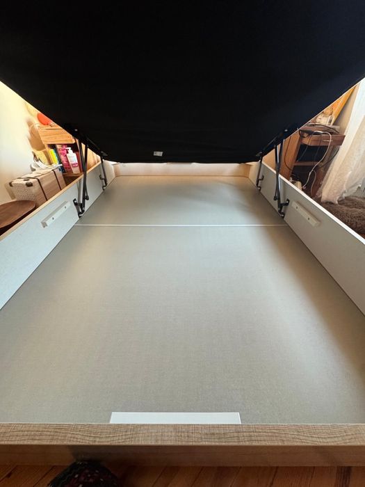 Cama sommier Pikolin DESIGN AL AIRE 140x200 com arrumação e pés