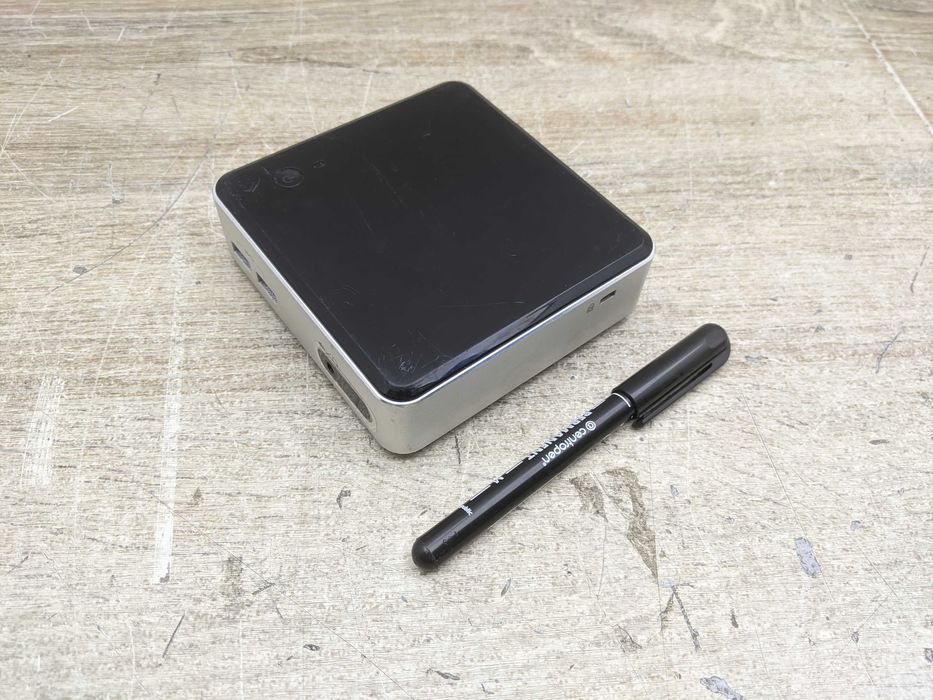 Неттоп Intel NUC D34010WYK i3-4010U / 8GB / SSD 256GB / Wi-Fi / Б/В ГУРТ