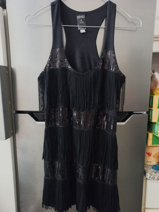 Vestido/túnica preto novo com franjas e lantejoulas