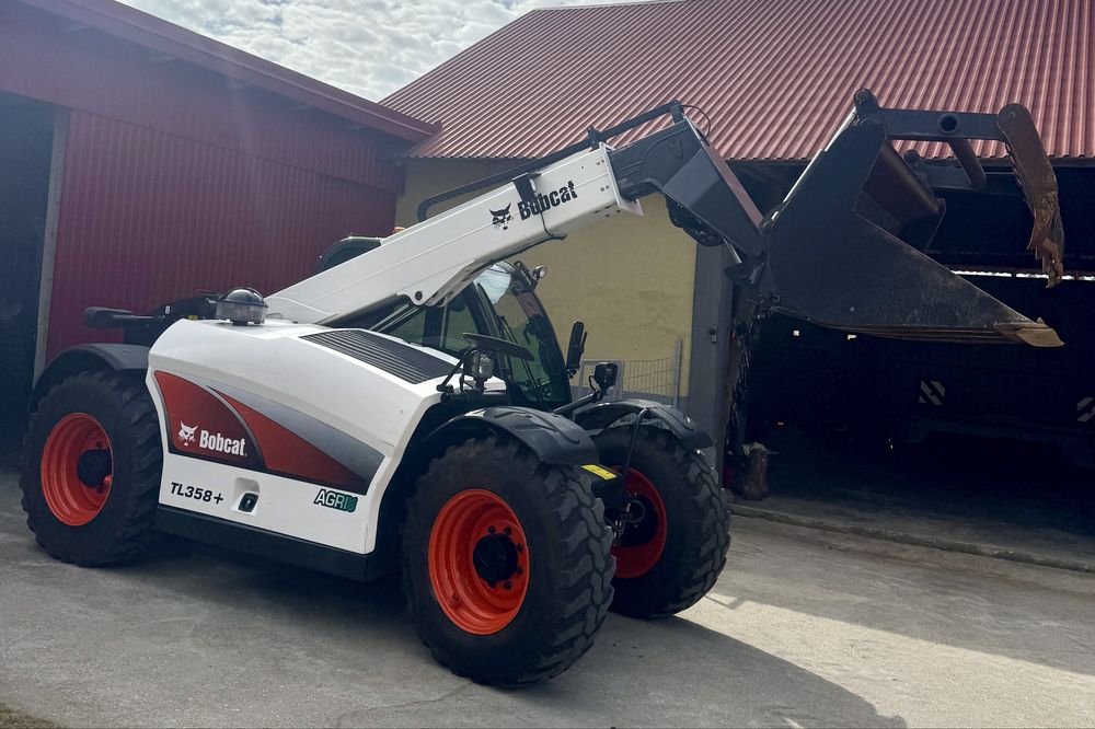 Ładowarka Bobcat 358 agri+