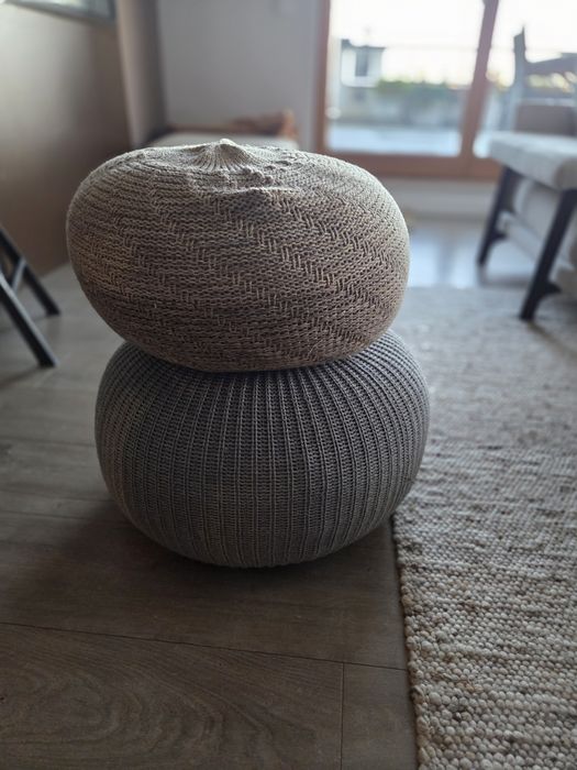 Pufy podłogowe sprzedam