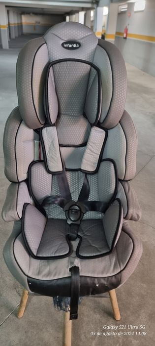 Cadeira auto bebé/criança