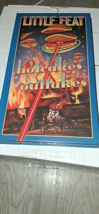 Box cds Little Feat