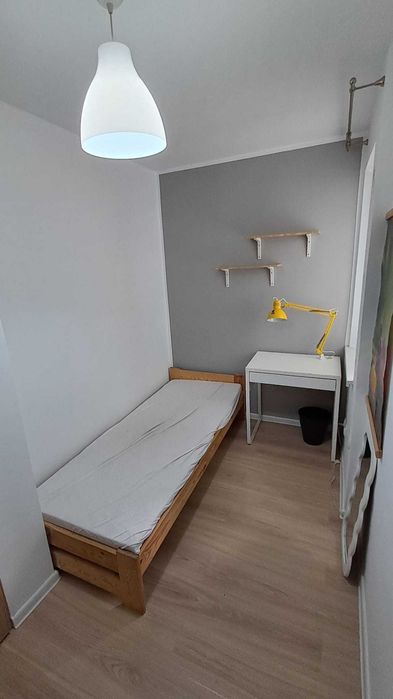 Pokój na wynajem dla studentki ASP / AWF / dziewczyny pracującej.