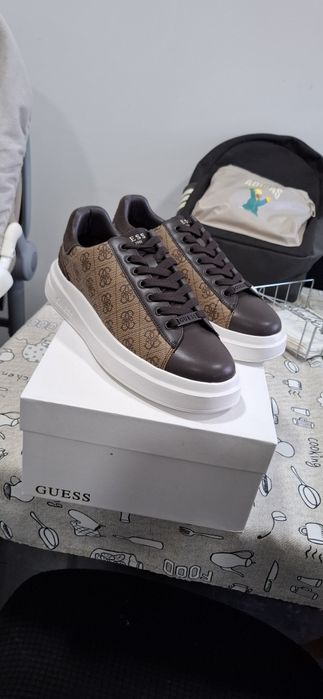 Tenis guess novos. Nunca usados