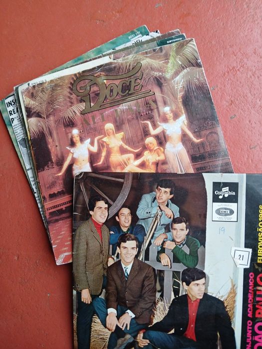 Música portuguesa : Lote 34 singles vinil