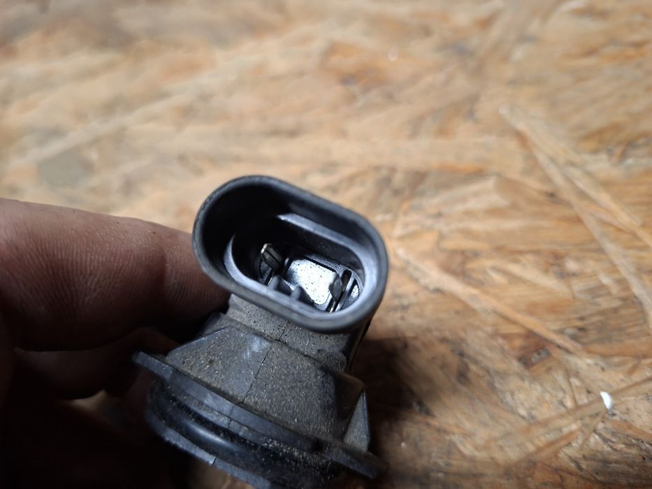 2 x oprawka żarówki świateł drogowych długich H7 BMW e39 LIFT Hella xe