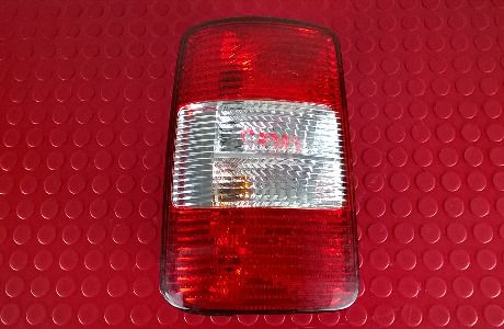 Farolim Stop Esq - 2K0945111A- VOLKSWAGEN CADDY III Caixa/monovolume