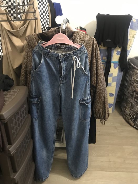 Продам джинсы 44 размер