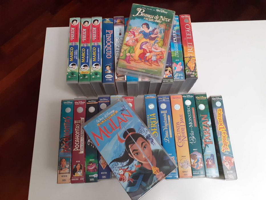 Vendo lote de cassetes video VHS de filmes de animação