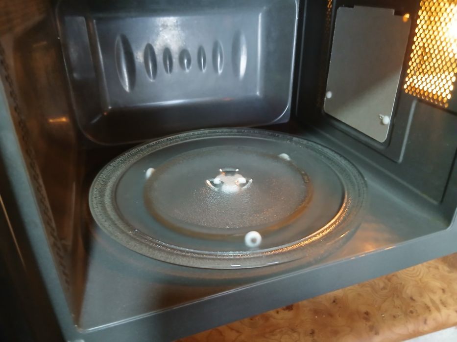 Микроволновка LG.Рабочая