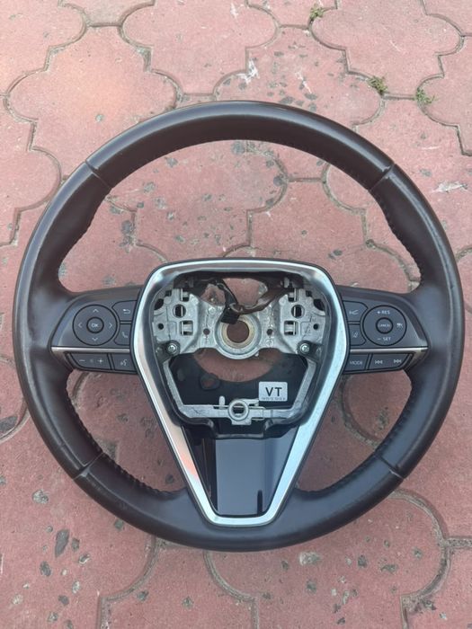Toyota Camry 70 руль