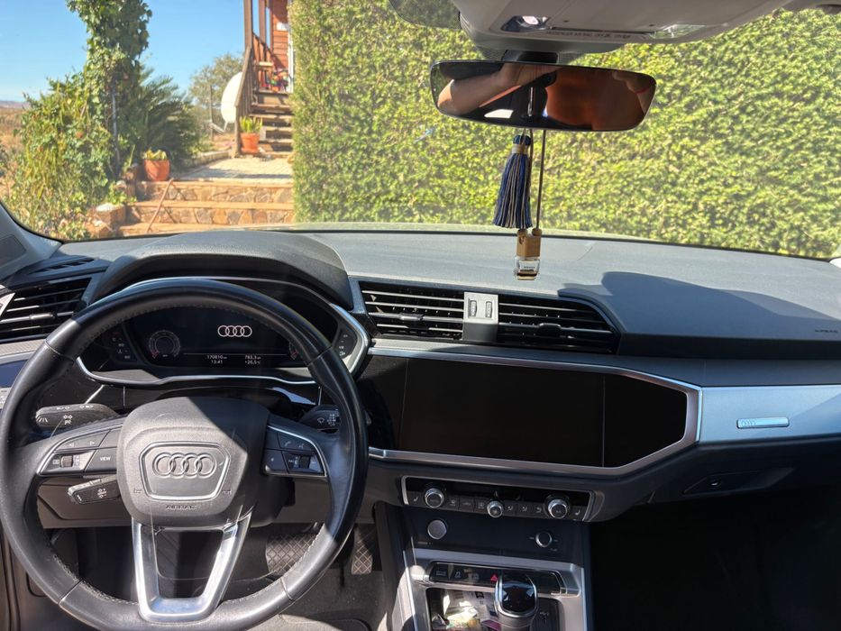 Audi Q3.