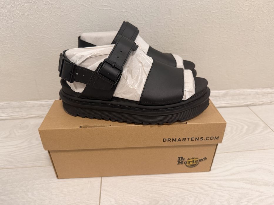 Босоніжки dr martens