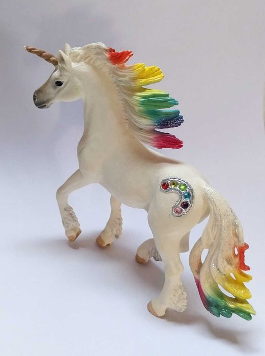 Cavalo Schleich, Unicórnio Arco-Íris, série Bayala