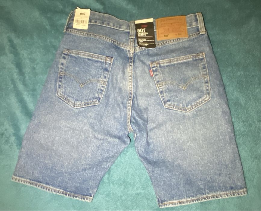 Продам джинсові шорти levi’s 501 original shorts розмір: 29 стан: нові, з біркою матеріал: 100% бавовна  колір: класичний синій денім