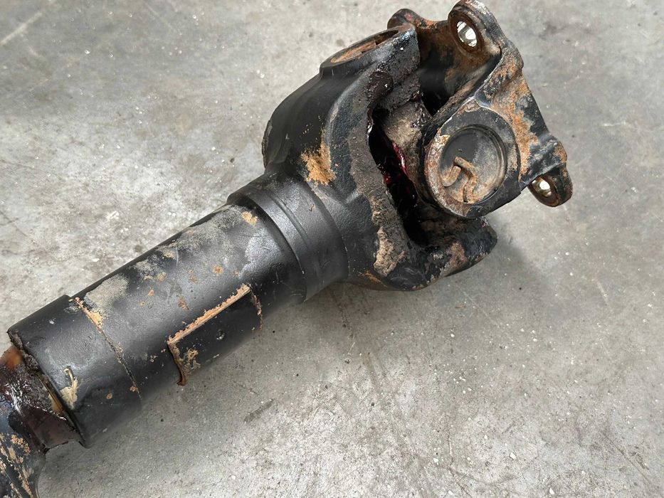 Transmissão central Isuzu NLR 3.0L (2011)