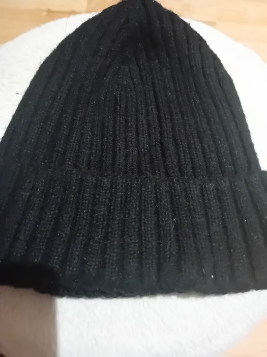 Czapka damska  czarna