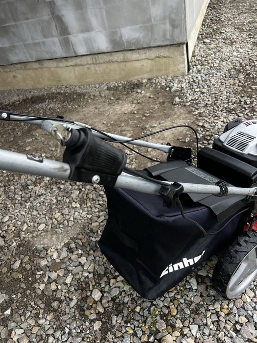 Бензинова газоно косарка Einhell