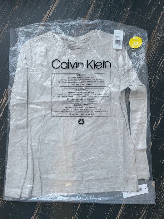 Calvin Klein Performance. Лонгслив молочного цвета  коттон р М