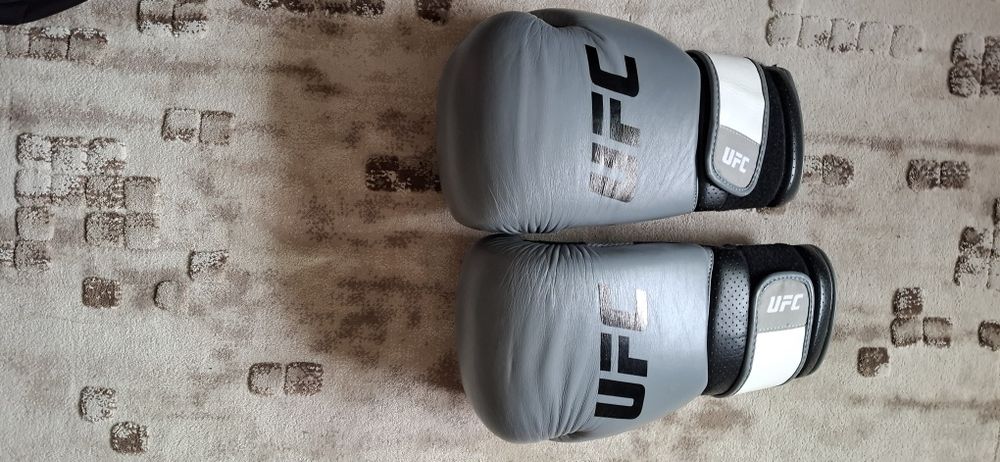 Боксерскі рукавиці UFC