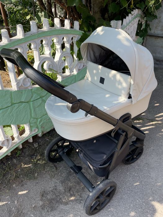Дитячя коляска  ROAN liv 2в1