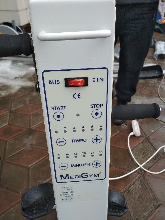 тренажер для реабілітації та відновлення MEDI-GYM-для рук і ніг електр