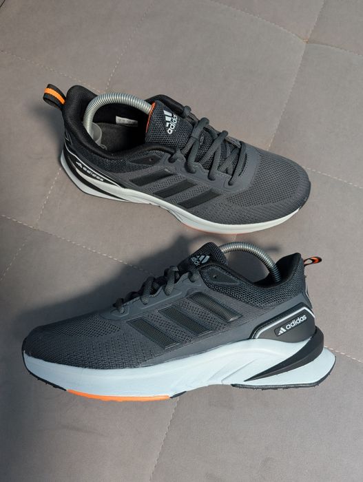 Кросівки Adidas  - Мужская обувь Adidas