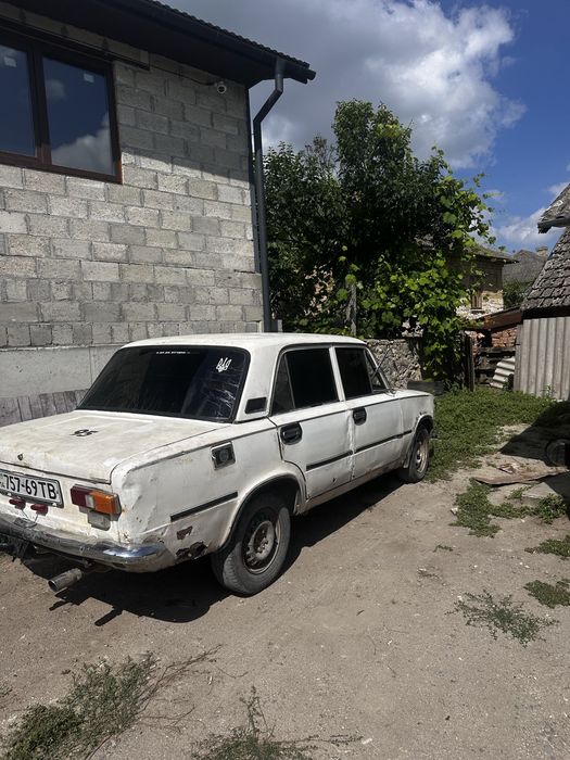 Продам ваз 21011