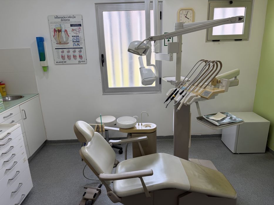 Clinica dentaria com orto e tele