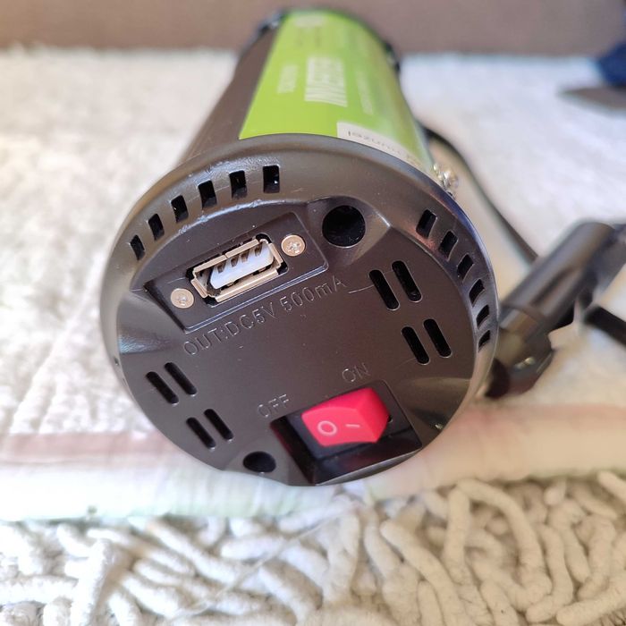 Tomada eletricidade no carro - carregador 220 TOMADA + USB 300 W
