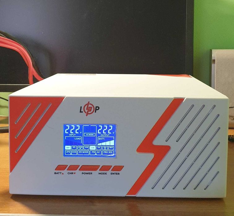 ДБЖ з правильною синусоїдою 12V LPM-PSW-1500 Інвертор БезперебійникUPS