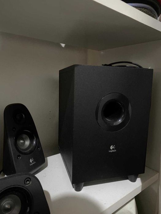 Sistema de Colunas 5.1 Logitech Z506 - Surround Sound 150W