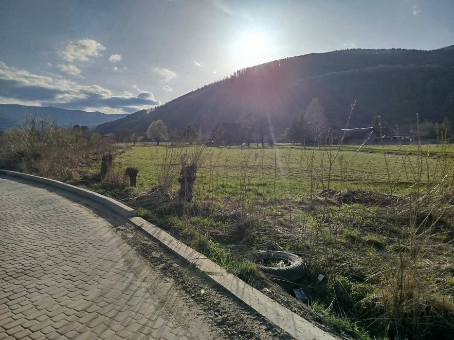Продаються земельні ділянки
