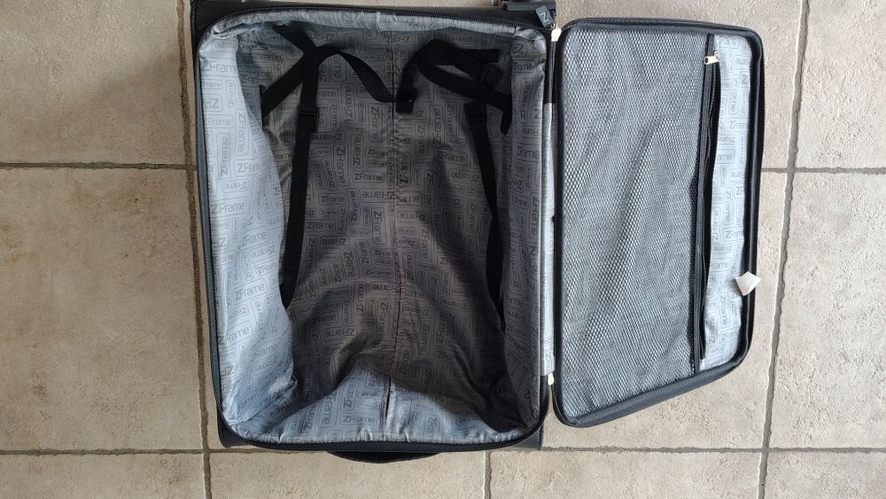 Mala de viagem de marca Zframe