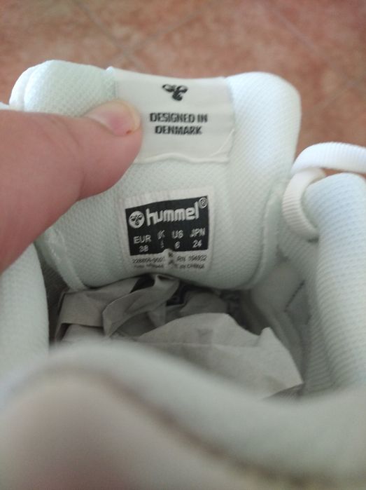 Sapatilhas novas da Hummel tamanho 38