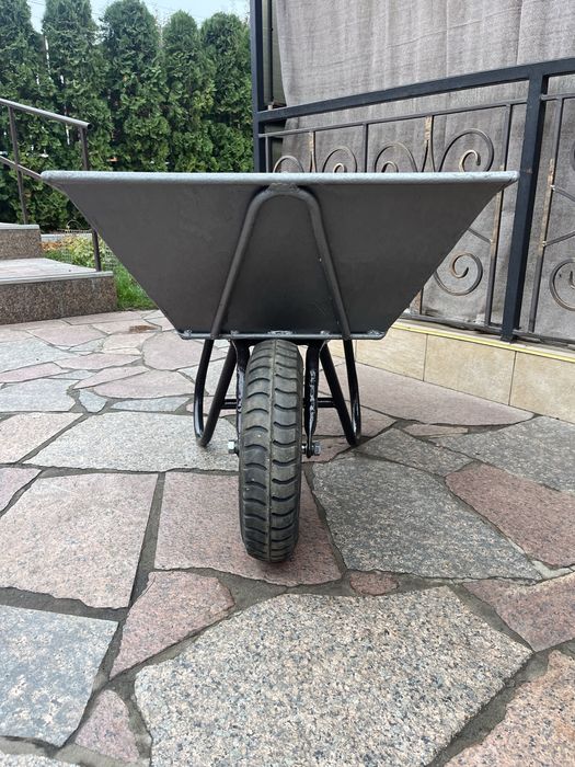 Візок, тачка садова