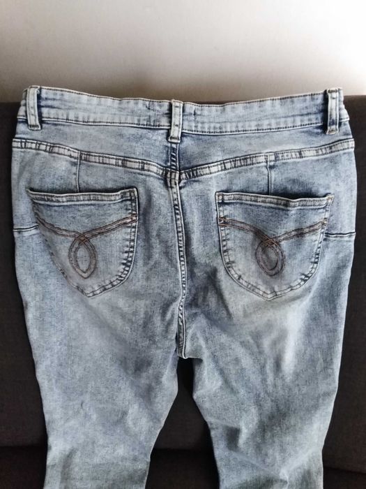 MOHITO. Jeansy damskie.