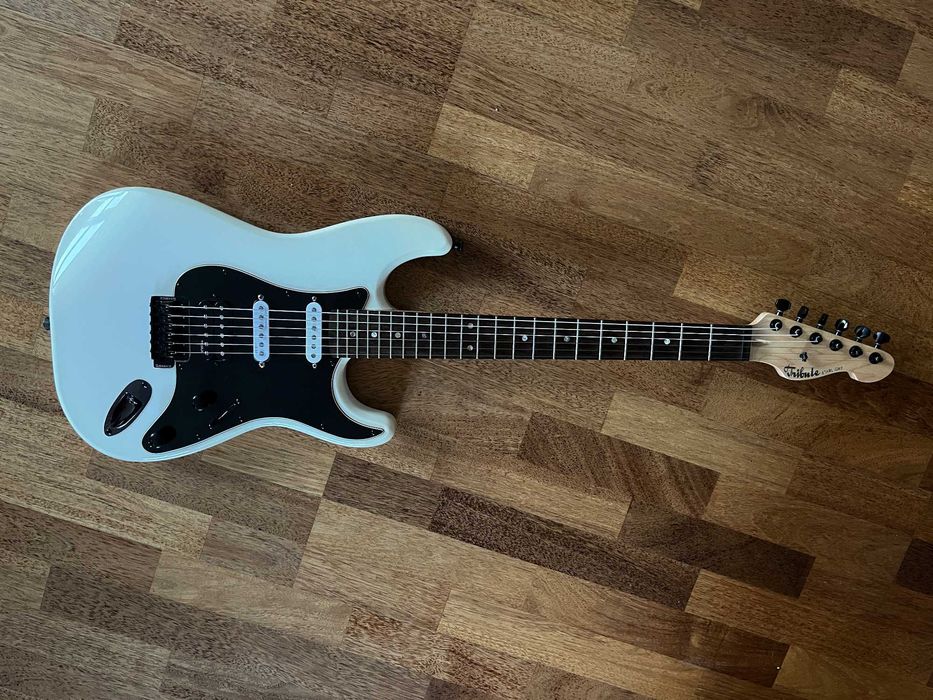 Gitara elektryczna Tribute Stratocaster