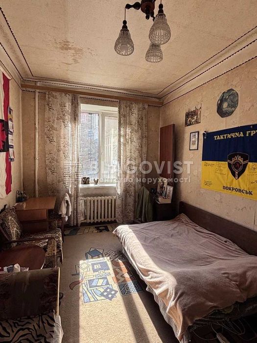 Продаж 2-к квартири по вулиці Джохара Дудаєва Солом'янський район.Держпрограми.