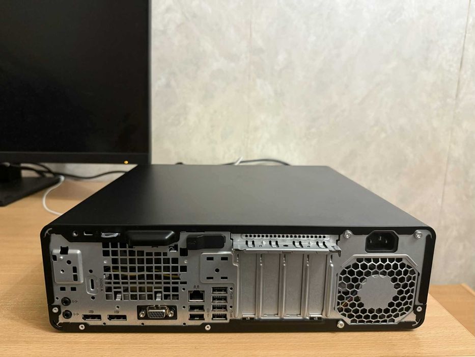 HP EliteDesk 800 G3 SFF - Intel Core i5-7500 / 8GB RAM / 500GB HDD