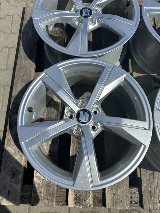 5x100 7,5jx17 et46 17” OE seat audi vw skoda komplet nowe