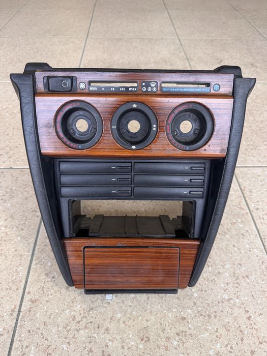 Consola central Mercedes 190 w201