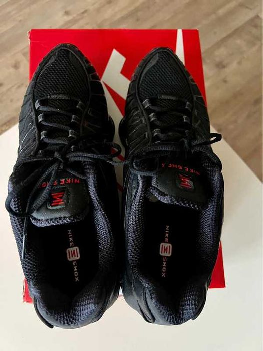Buty sportowe Nike Shox TL Black R.37.5
