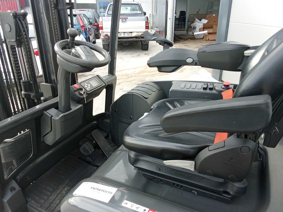 Empilhador UNICARRIERS (NISSAN) 2 ton electrico 2019